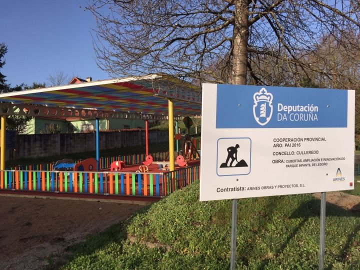 Cubierta, ampliación y renovación del parque infantil de Ledoño.