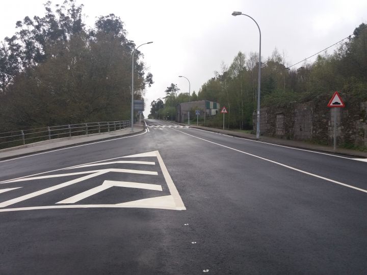 Acondicionamiento y mejora de la seguridad viaria en el PK 20+700 de la EP 7001 en Forcarei.