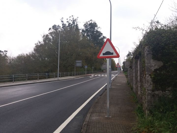 Acondicionamiento y mejora de la seguridad viaria en el PK 20+700 de la EP 7001 en Forcarei.