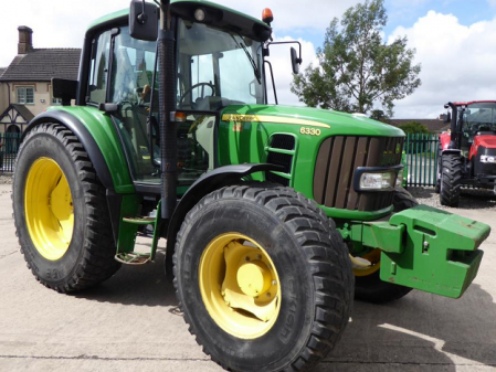 Tractor John Deere 6330